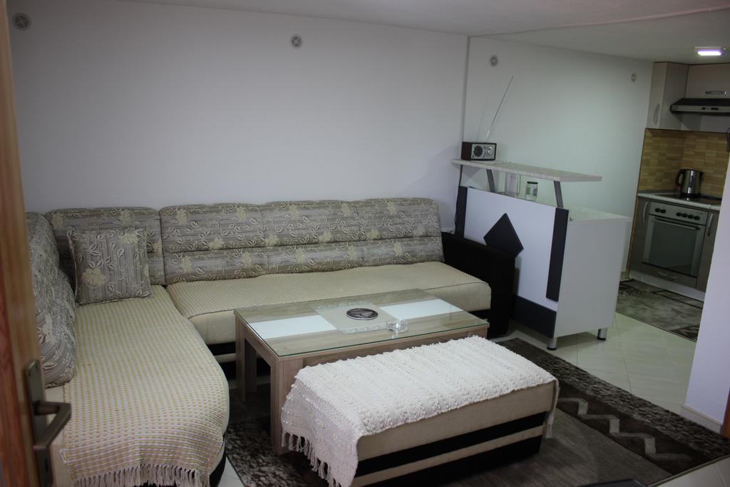 Apartments Zoni วลาซิส ภายนอก รูปภาพ